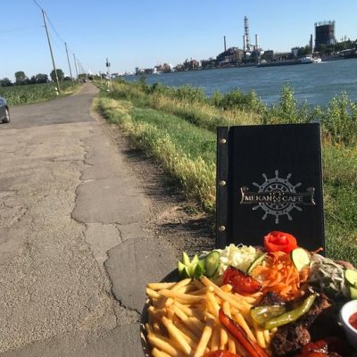 Mekan Cafe Restaurant