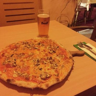Zum Holzofen