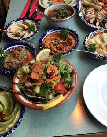 Moudi's Lecker Cafe