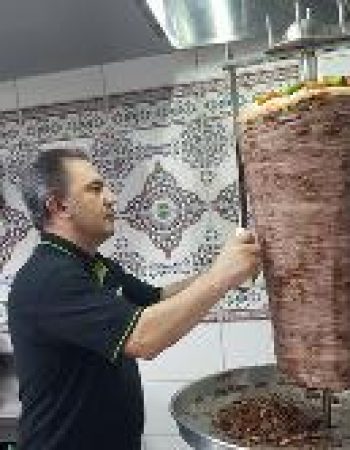 Yaprak Döner